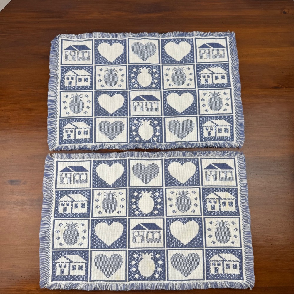 Vintage Blue White Woven Fringed Placemats Set of 2 Pineapple Heart House Mats - Picture 4 of 7